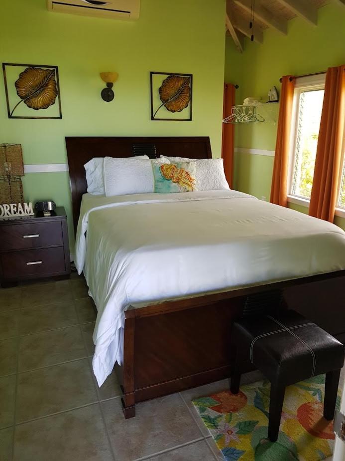 Harbor Breeze Villas Clarence Town Extérieur photo